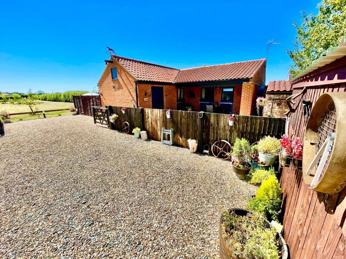 The Stables Villa Firsby Exteriör bild